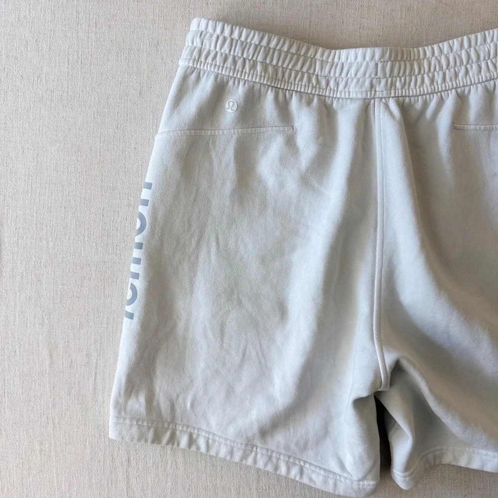 Lululemon Loungeful High-Rise Shorts Womens Size 8 Bone White Fleece